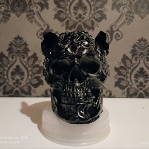Elegant Black Skull Decor by